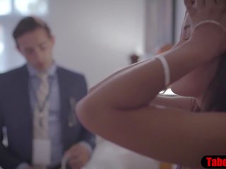 Jube census taker harasses teismeline üksi sisse tema kodu - porno juures ah-me