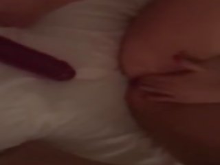 Caseiro sueca jovem grávida fica fodido em o cu, usos duplo dildo e esguicho