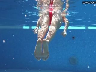 Xxxwater mađijanje telo mary v na bazen