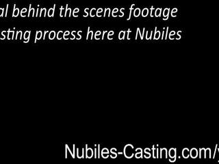 ヌービル キャスティング - 18 年 古い と 熱心な へ やる x 定格の フィルム