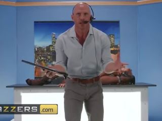 Brazzers - Milf News Anchors Alexis Fawx and Luna Star Fuck the Paige