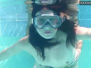 Minnie manga i eduard sperma w the pływanie basen: brudne wideo 72