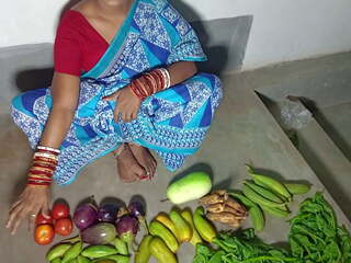 인도의 vegetables selling 소녀 이 단단한 공공의 x 정격 영화 와 | xhamster