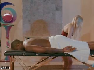 Darkx menue ado massages ma bbc