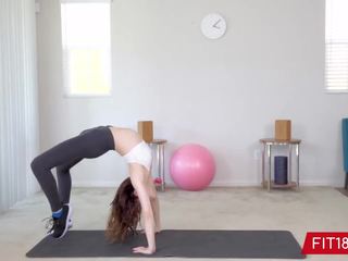Fit18 - Aliya Brynn - 50kg - Casting Flexible Dancer.