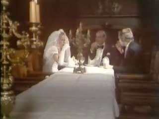 Heisse Nachte Auf Schloss Dracula 1978, dirty clip 46