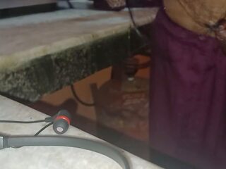 Frist Time dirty film with Bhabi Ik Kitchen Sex: Indian Old man sex video