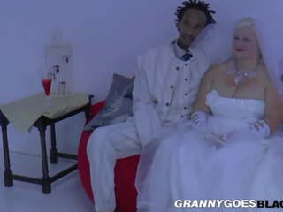 Granny Bride gets Oral Before Riding, HD xxx movie 71 | xHamster
