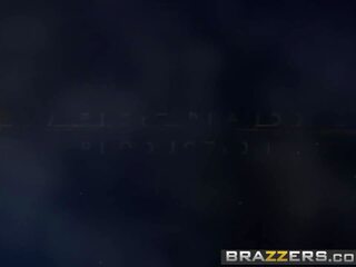 Brazzers - brazzers exxtra - метал заден solid на.