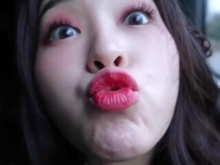 Gahyeon's Ready for a Facial Right Here Guys: Free adult video c9