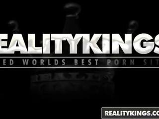 Realita kings - maddy oreilly & kendra chtíč & logan prorazit - tag tým