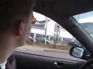 Αμάξι xxx βίντεο με ξανθός/ιά ολλανδικό lassie katya