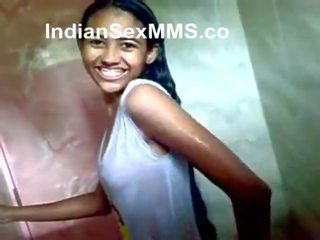 Indisch teenager ficken im öffentlich dusche - (desiscandals.net)