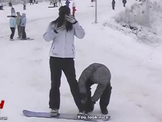 아시아의 두 미친 snowboarding 과 성적 adventures 영화