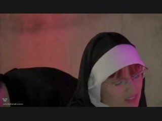 Gespielt nonne