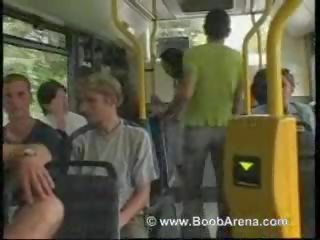 Pani fucked v the autobus film