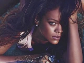 Rihanna оголена!