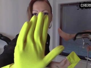 Exreme päsťovanie whit žltý rukavice