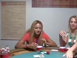 Joven niñas sexo vídeo en póquer noche